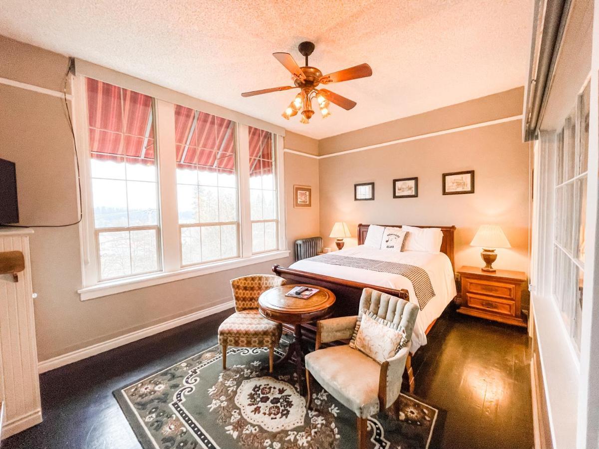 Northside School Bed & Breakfast Bonners Ferry Exteriör bild