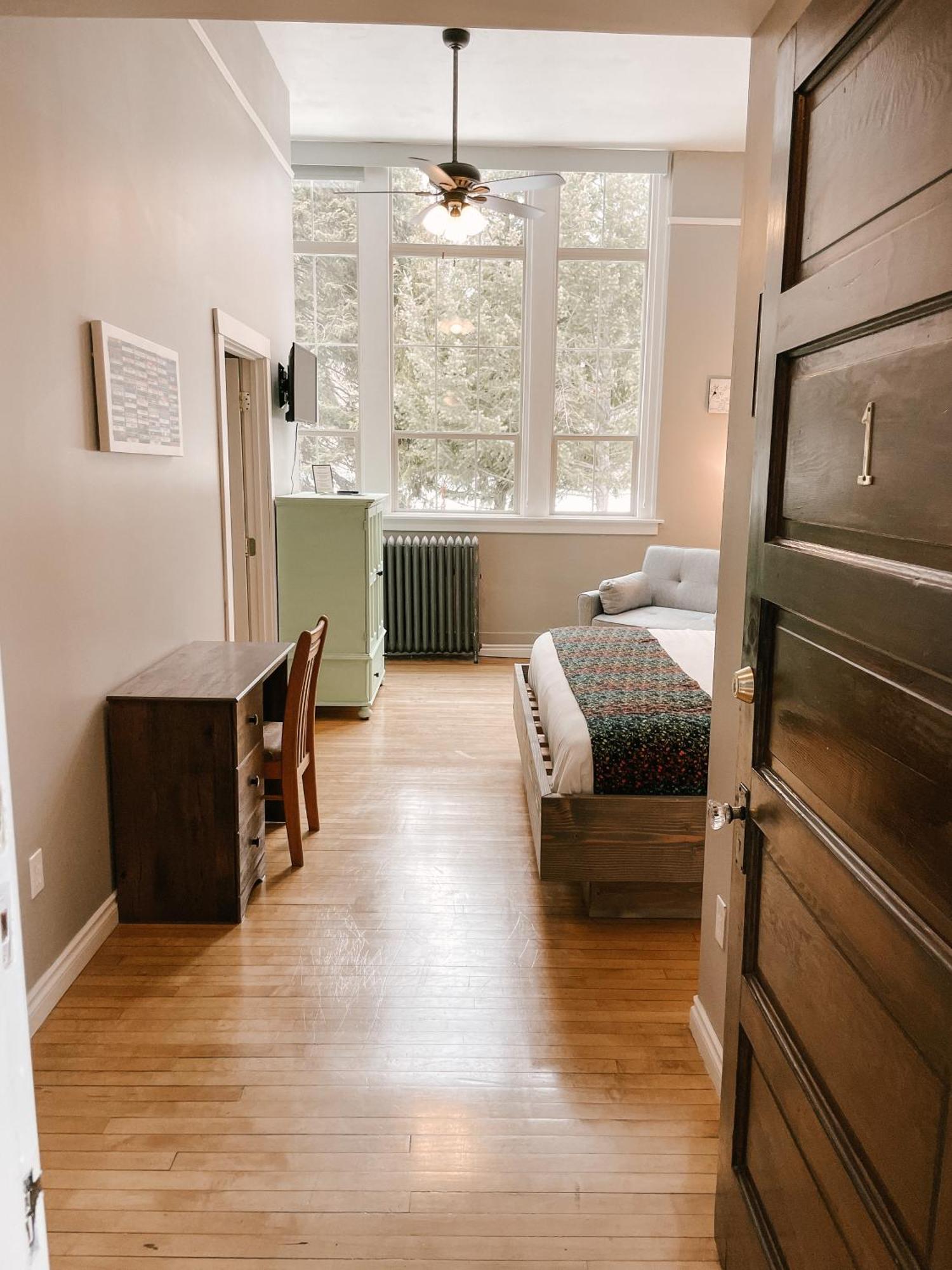 Northside School Bed & Breakfast Bonners Ferry Exteriör bild