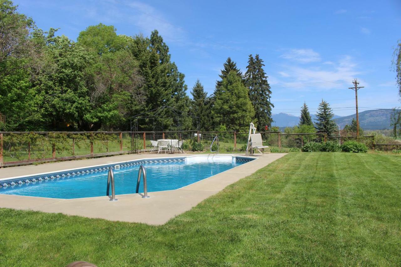 Northside School Bed & Breakfast Bonners Ferry Exteriör bild